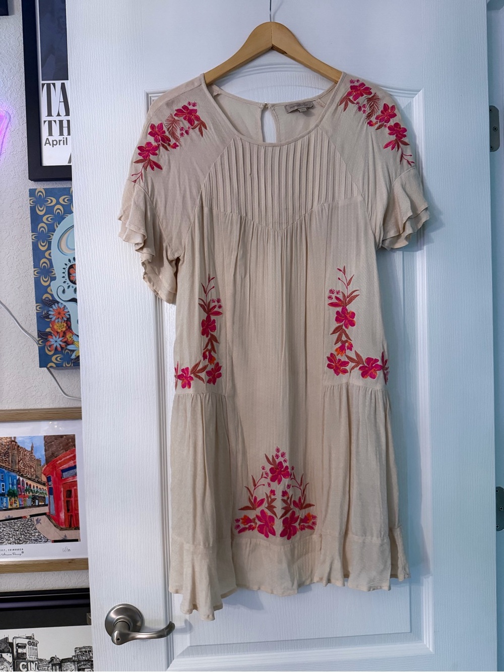 Wonderly dress size Small